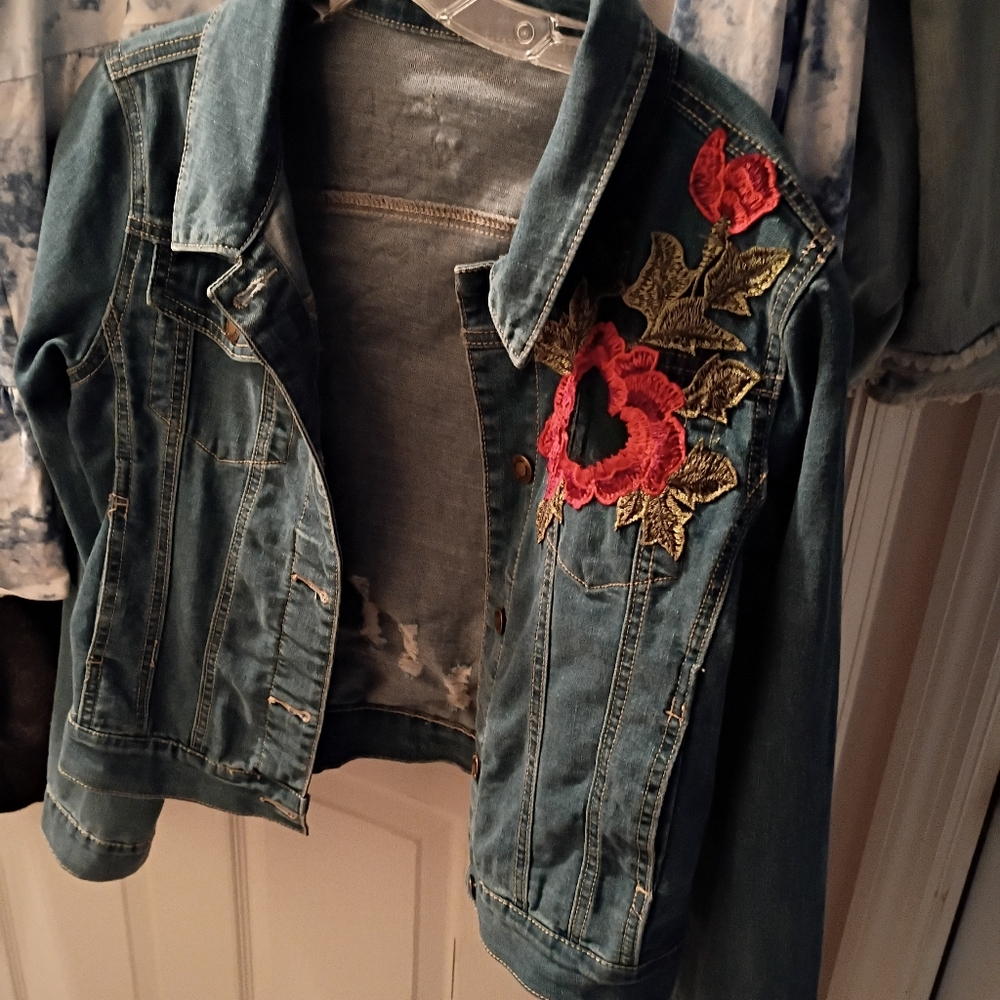 Blue Rope Denim with Red Rose Embroider Applique